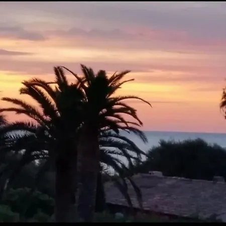 Superbe Vue En Bord De Mer Et Piscine Apartment